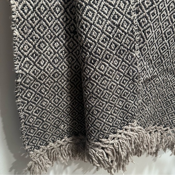 Mexican Rebozo Shawl in Brown on Brown 100% Natural Raw Wool, Large Winter Wrap - Picture 11 of 16